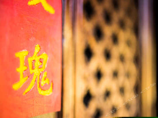 玫瑰豪华双床房