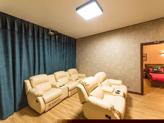 二号院欢乐亲子影院大套房