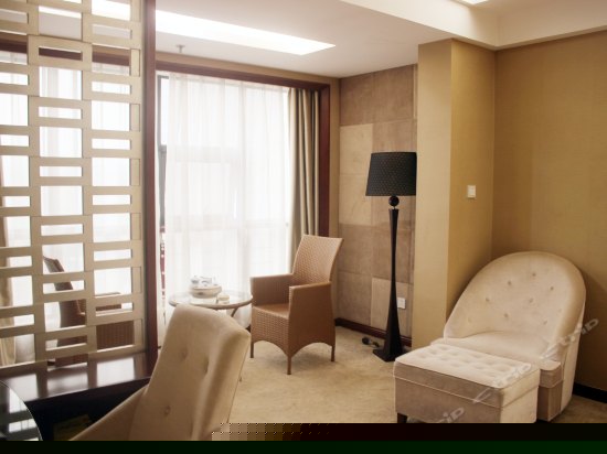 高级观景大床房