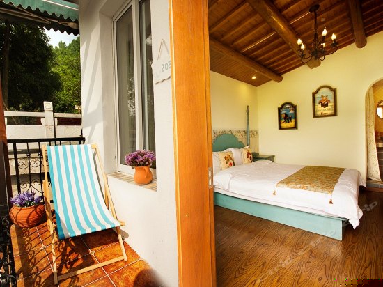 精致山景房（小露台景观）