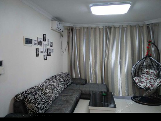 浪漫假日阳台园景一房一厅