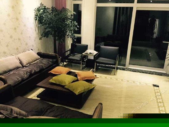 雪野湖度假别墅四间套