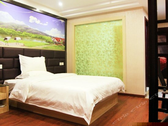 豪华精品大床房