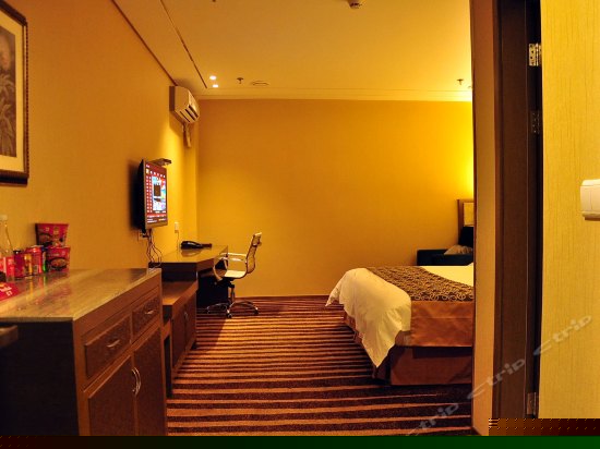 特价大床房（无窗）