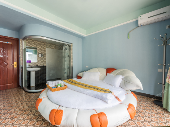 阳台海景圆床房