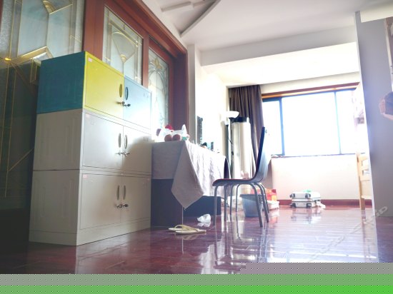 幺妹苍穹六人房(床位)