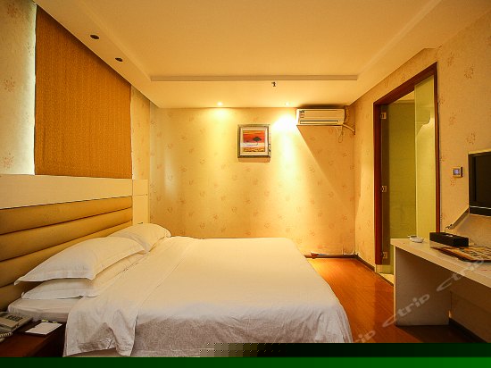 高级大床房（无窗）