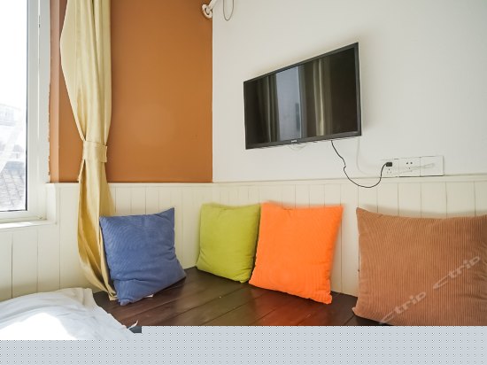 温馨榻榻米大床房