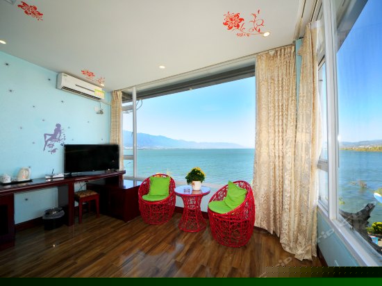 四楼舒适海景单人间