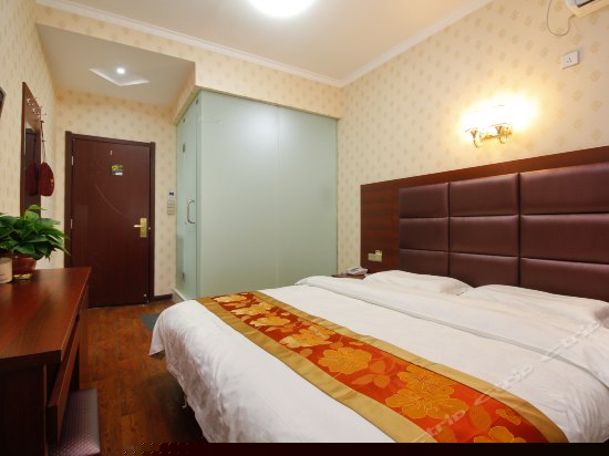 经济舒适大床房