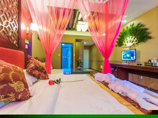 豪华江景大床房