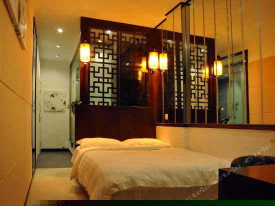 临街景观大床房A