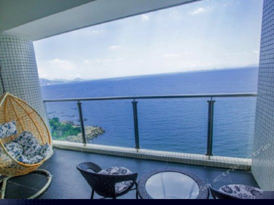 浪琴湾豪华无敌海景大床房