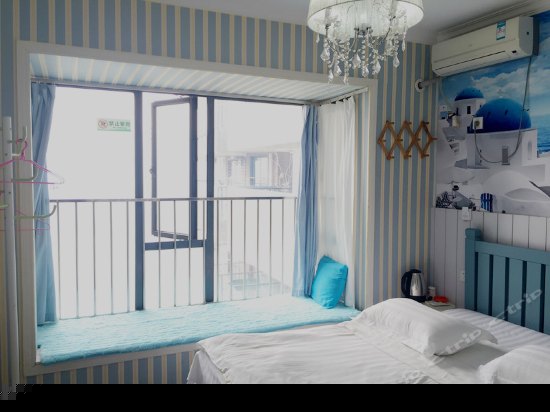 海之星飘窗全海景大床房