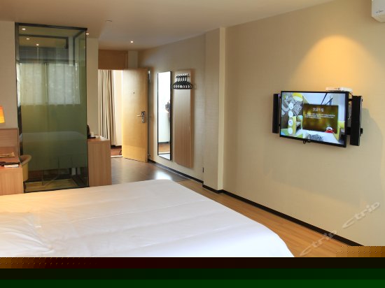 i Bigger（B格大床房）