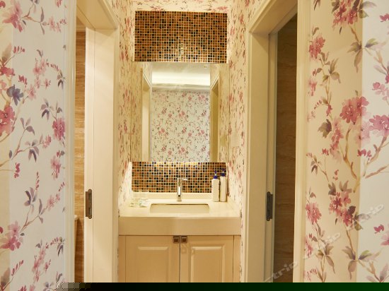 欧式田园风情大床房