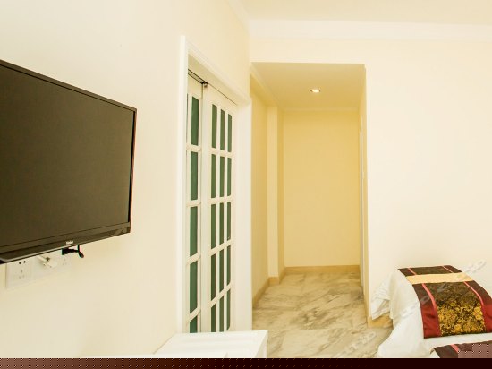 领海套房（四房一厅）