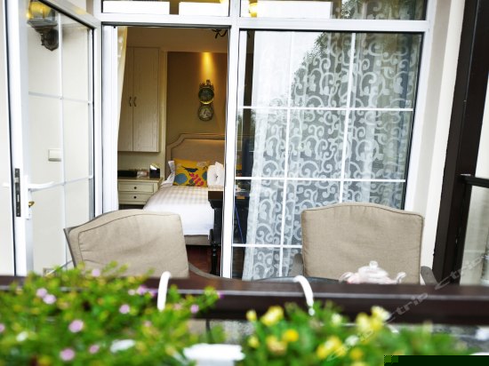 风信子阳台大床房