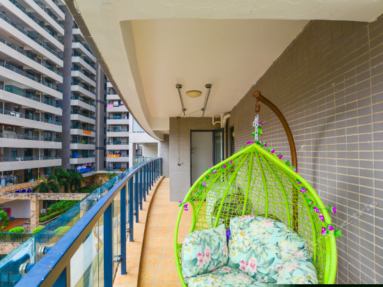 温馨三室一厅套房