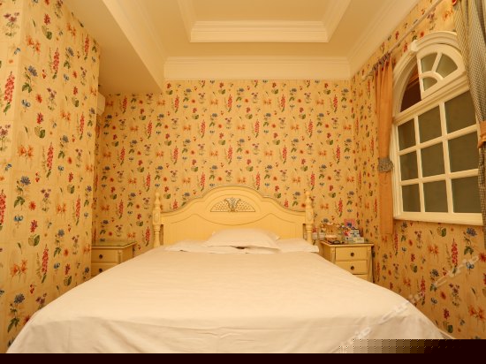 欧式电脑大床房