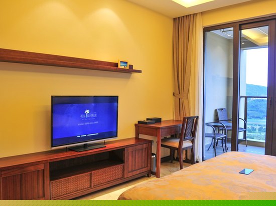 豪华园景大床房