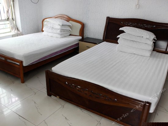 豪华空调电脑双床房