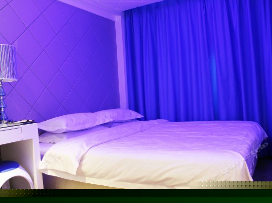 迷你摩登主题房