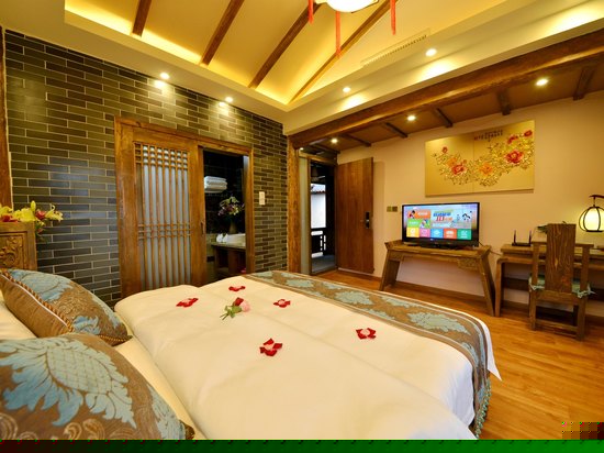 豪华观景浴缸房