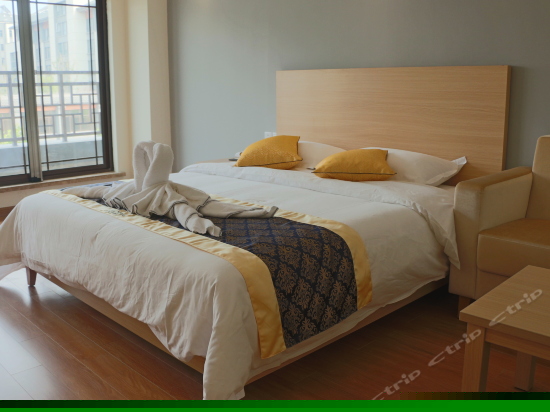 豪华观海大床房