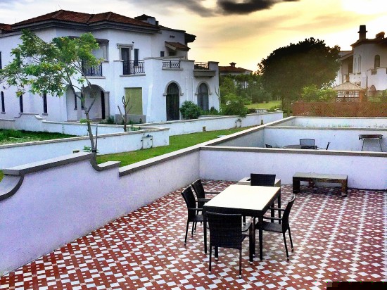 复式四房一厅别墅