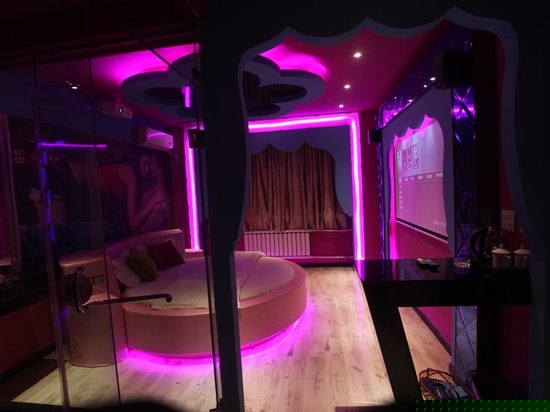 主题动感情趣电动套房