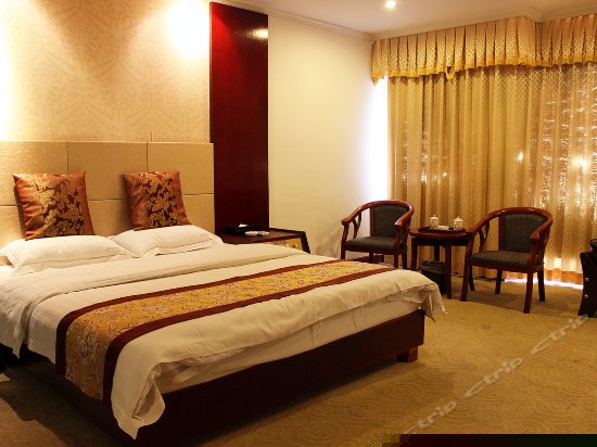 豪华大床房