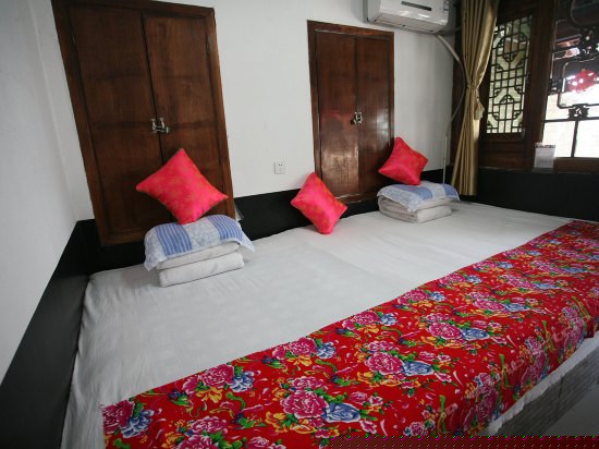 明清土炕三人间