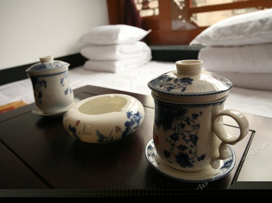 豪华窑洞土炕房