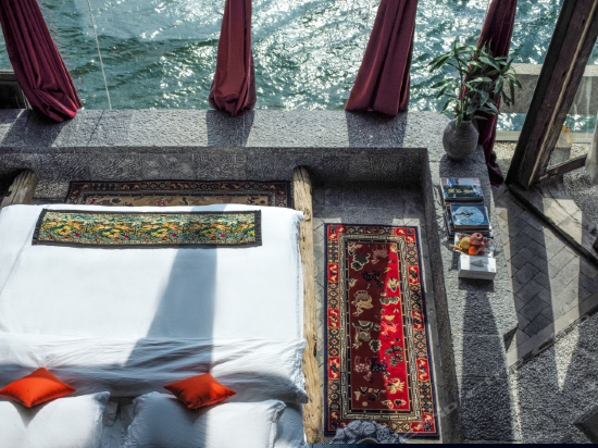 海景小套房·天净沙