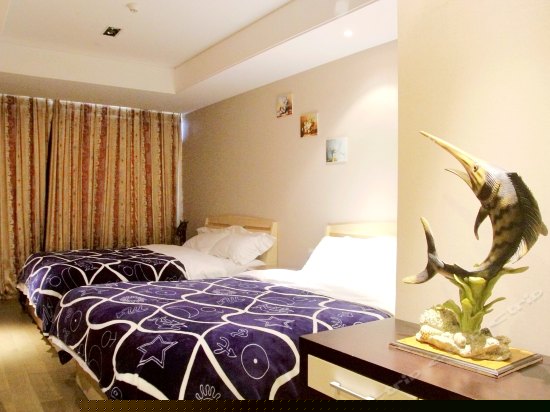 假日狂欢四人公寓