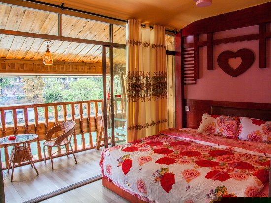 临江大阳台大床观景房（真爱一生）