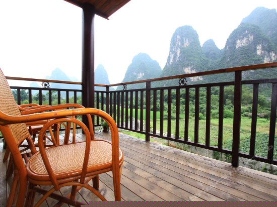 河景阳台大床房