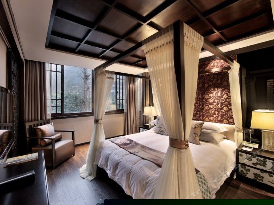 禅意套房（带阳光书房)