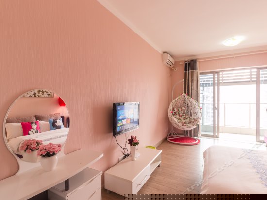 精品套间大床房