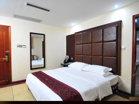 豪华商务房(带电脑)