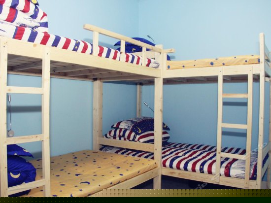 蓝色心情观景男生8人间（床位房）