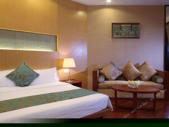 朝露轩海景大床房