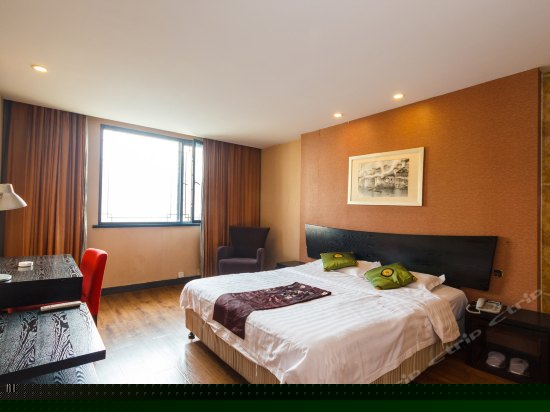 高级大床间
