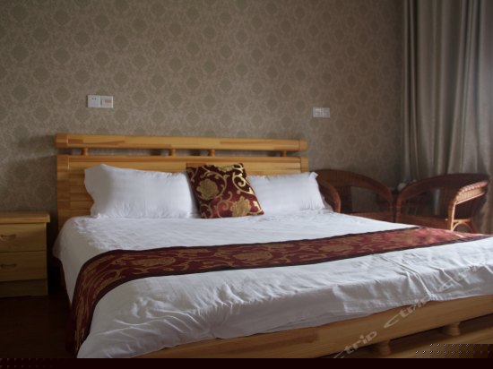 河景大床房(105)