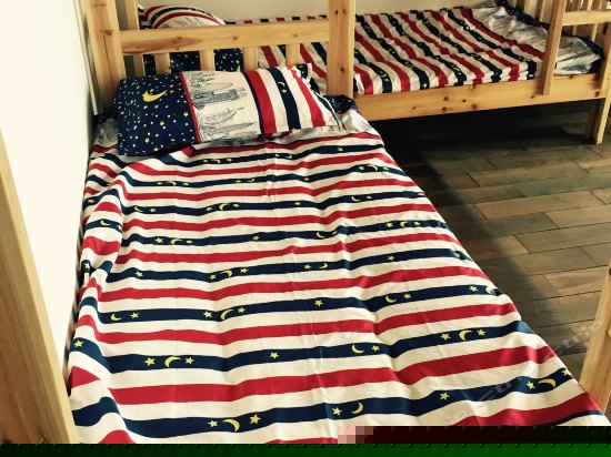 海景男生多人间（床位）