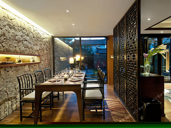 豪华复式三卧室别墅