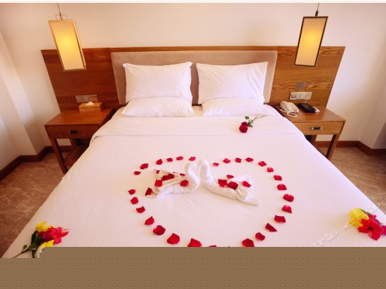 高级园景大床房