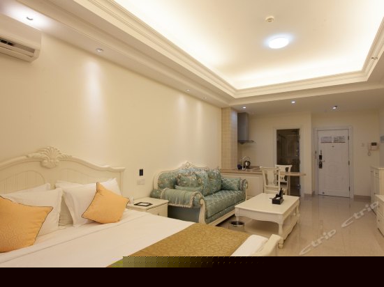 高级园景大床房