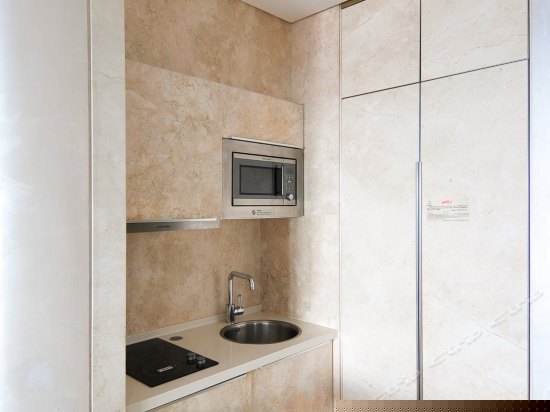 尊贵无敌蜜月套房